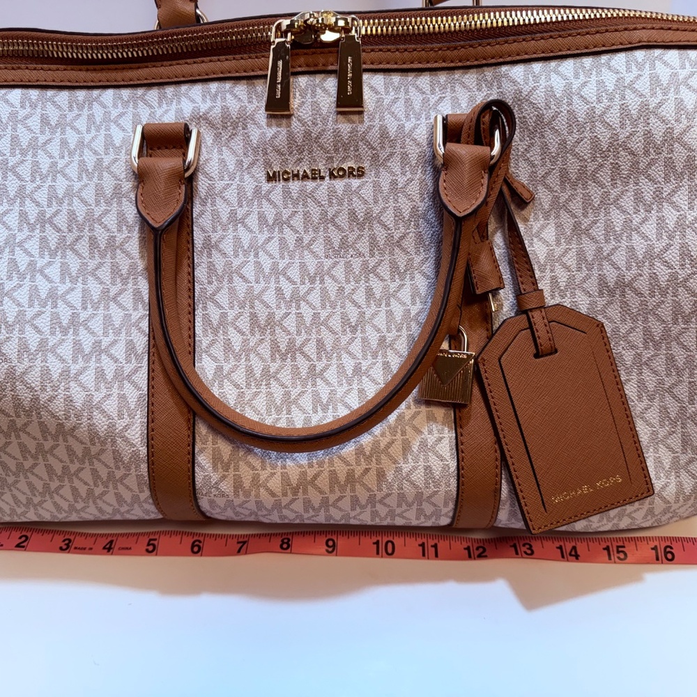 Authentic MICHAEL KORS Large Heritage Logo Weeken… - image 4